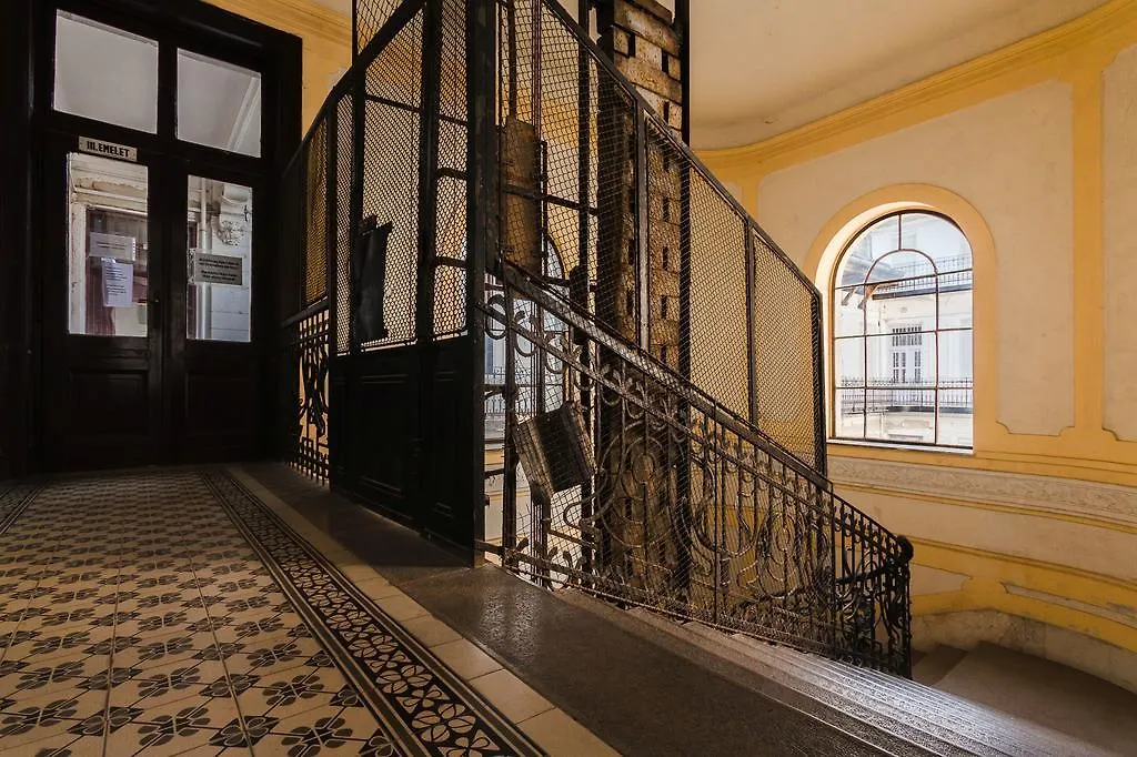 Appartamento Cozy Loft At Opera Budapest